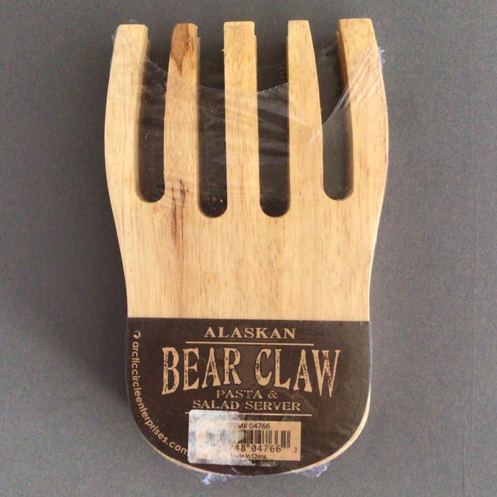 Alaskan Bear Claw wood pasta and salad server, NEW in package, 2 pieces